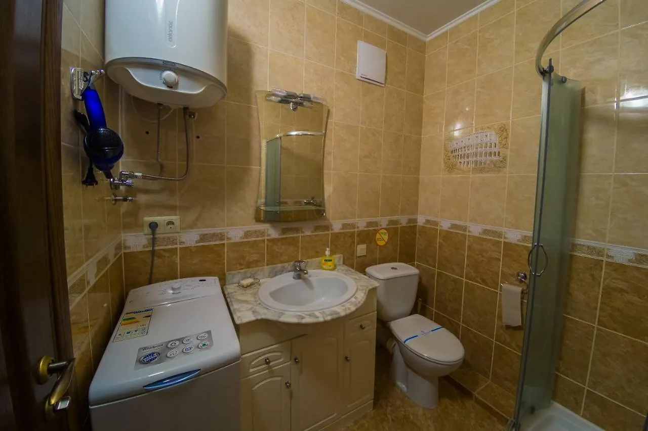 Kvartirkoff Na Bogatirskaya 6A, 2 Floor Kyiv Apartment