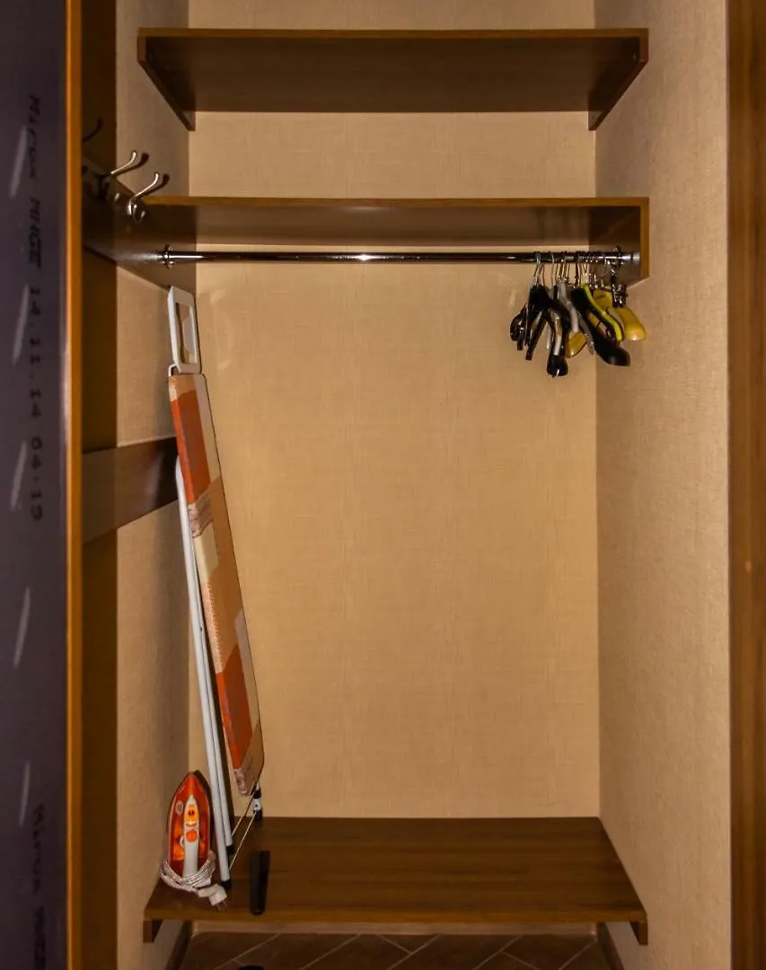 Kvartirkoff Na Bogatirskaya 6A, 2 Floor Kyjev Apartmán